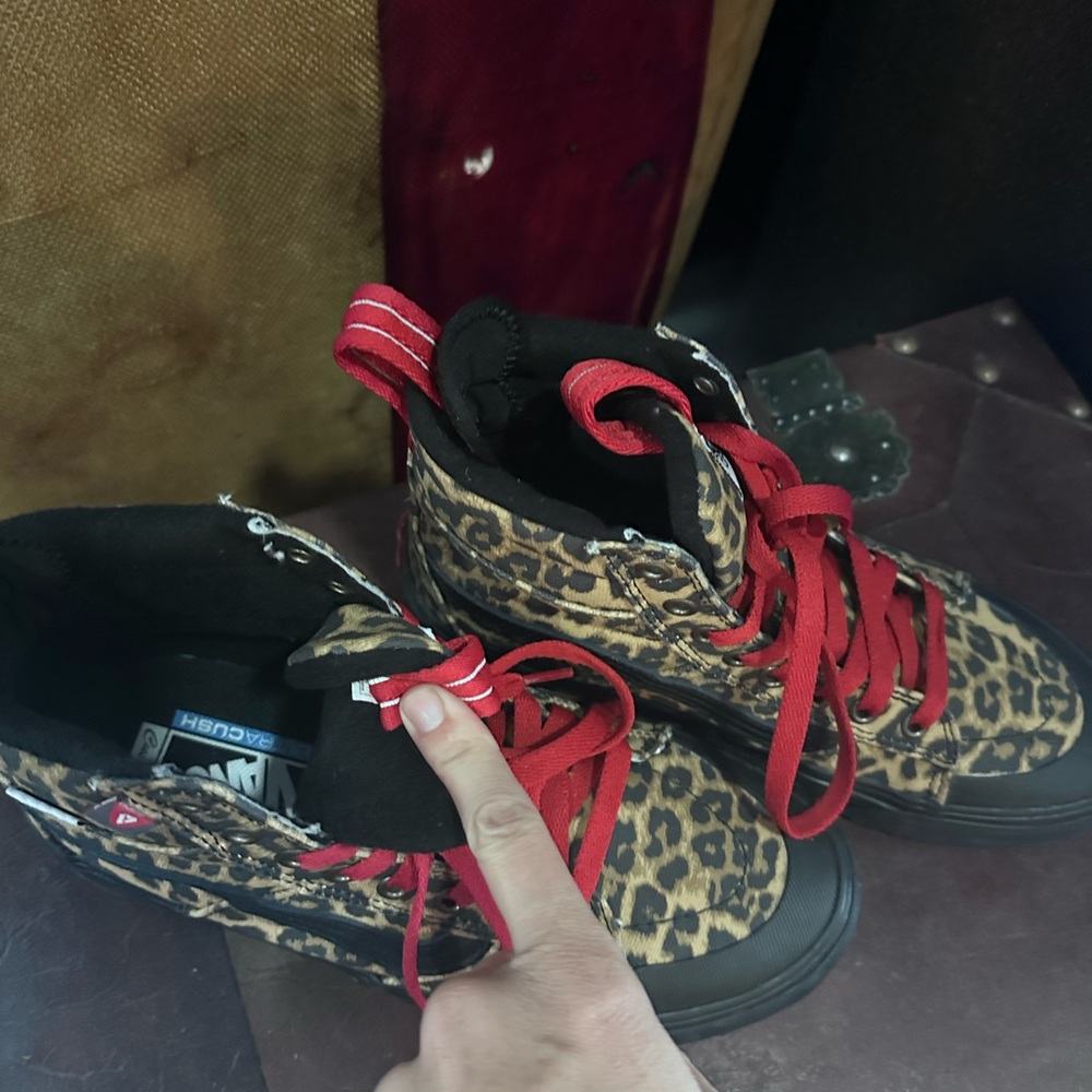 Custom Mte vans - Picture 2 of 3
